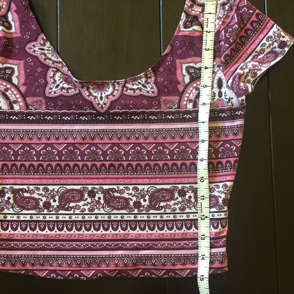 ✨ Closet Clear-out! ✨ Garage Pink Crop Top Small - Picture 4 of 6